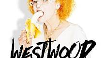 Film Westwood: Punk, Icon, Activist pomocí archivních záběrů i krásně zrekonstruovaných scén provází celým životem Vivienn Westwoodové.