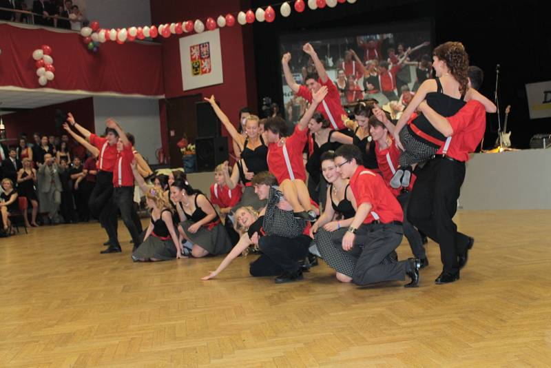 Maturitní ples GOA Sedlčany v KC Karlov v Benešově.