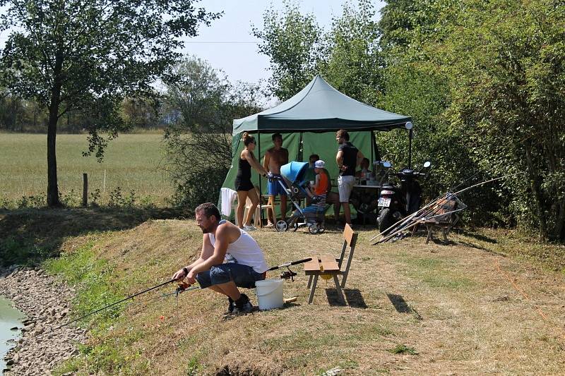 Pětadvacátý ročník srazu Bukovan se konal v Bukovanech u Benešova.