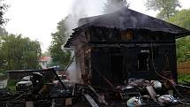 Požár chaty v Městečku u Chotýšan.