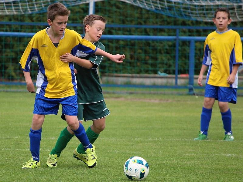 Okresní přebor mladších žáků: FK Kavalier Sázava - FK Čáslav D 3:8 (1:5).