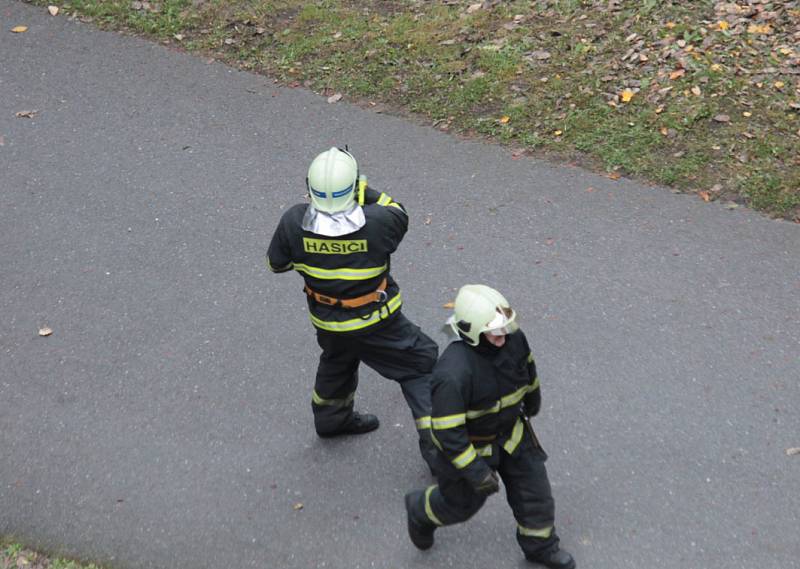 Hasičské taktické cvičení na hradu Český Šternberk.