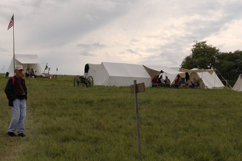 Během akce si mohli zájemci prohlédnout i indiánský tábor.