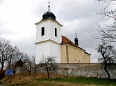 Kostel Narození Panny Marie ve Vysokém Újezdu.