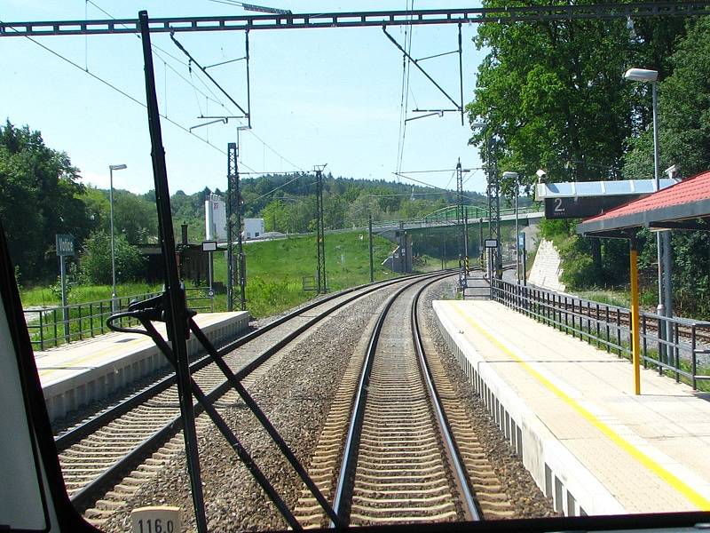 RegioPanter ladně svištěl po koridoru 160 km/h.