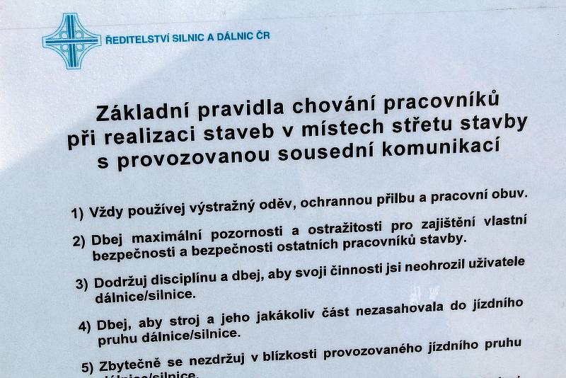 Z výstavby obchvatu Olbramovic, přeložky silnice I/3.