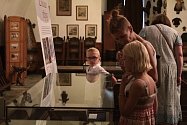 Zahájení výstavy Krása šlechtických exlibris a supralibros na zámku Konopišti. Expozice je přístupná do 25. září.