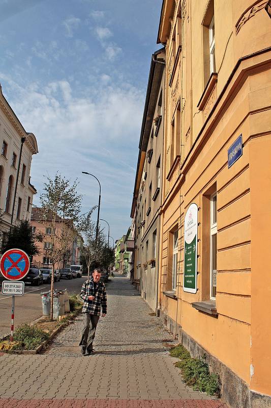 Rekonstrukce vodovodu a kanalizace v Jiráskově ulici v Benešově.