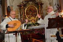 Benefiční koncert duchovní hudby pro louňovické varhany se konal v pátek od 18 hodin v kostele Nanebevzetí Panny Marie v Louňovicích pod Blaníkem.
