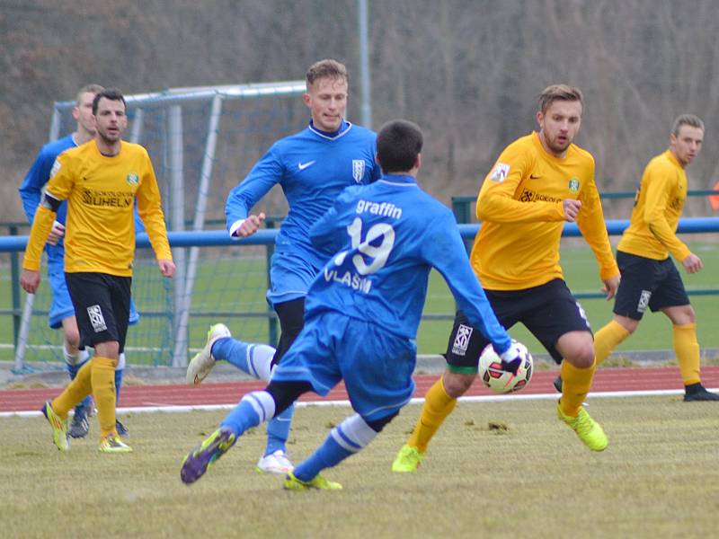 Vlašim prohrála na přírodní trávě Na Lukách v generálce se Sokolovem 0:1.