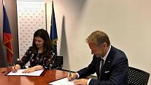 Ze slavnostního podepsání smlouvy grantového projektu ELENA v Bruselu.