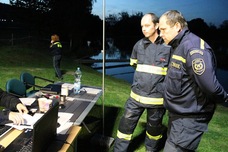 Noční cvičení složek IZS se konalo v Přestavlkách u Čerčan.už pojedenácté.