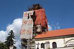 Oprava věže kostela Všech svatých v Olbramovicích.