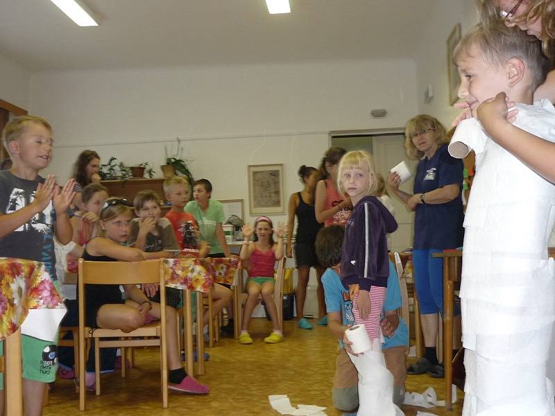 Prázdninové tábory benešovského DDM v Jablonné nad Vltavou.