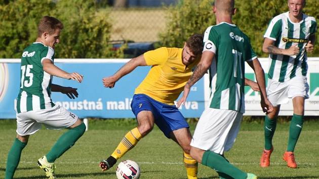 1. kolo MOL Cupu Malše Roudné - Benešov 0:5.