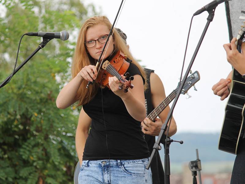 Benefiční festival na podporu dlouhodobě nemocných pacientů benešovské nemocnice Open door hospital fest. 