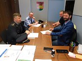 Podpis koordinační dohody o vzájemné spolupráci města Bystřice s Policií ČR.