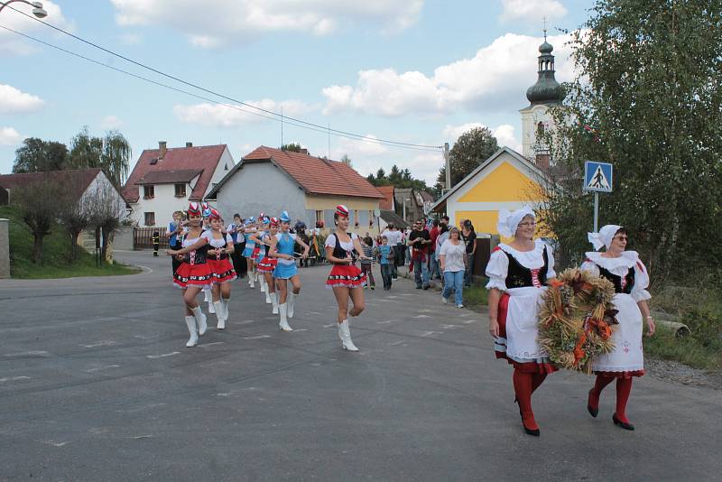 Dožínky ve Vranově jsou pro obyvatele obce ale i dalších obcí z okolí vždy událostí. Letos se v sobotu 16. září konají posedmé.