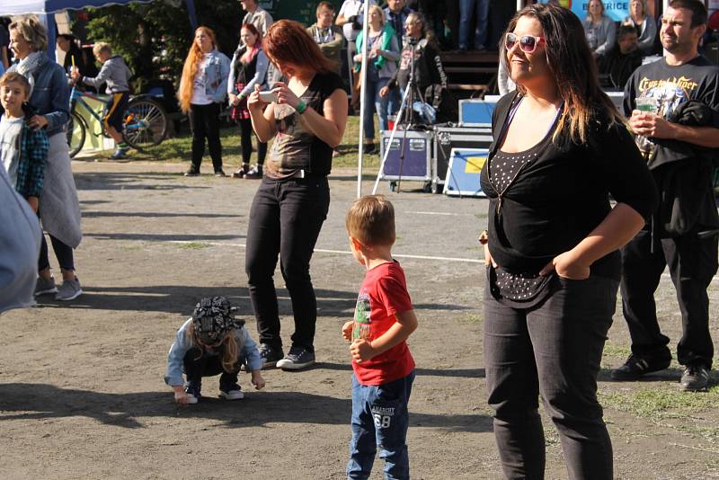 Návštěvníky Rockového odpoledne dozajista zaujala i osobitá hudba kapely Ultima.