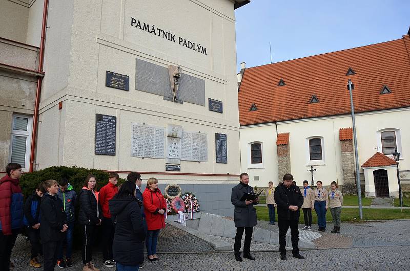 Pieta u Památníku padlým ve Vlašimi.