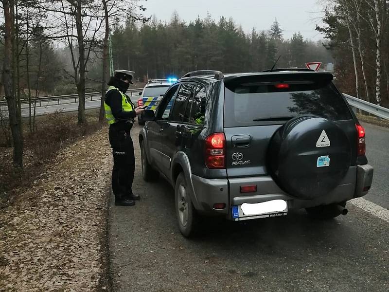 Policejní kontrola v době takzvaného lockdownu vyhlášeného Vládou ČR.