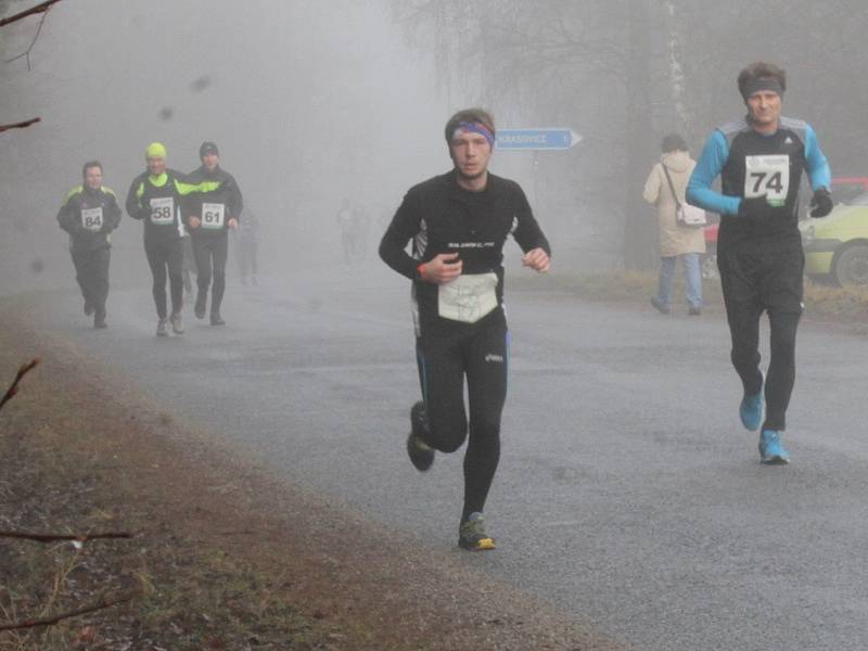 Ke 40. běhu z Vlašimi na Blaník se přihlásilo 227 běžkyň a běžců různých věkových kategorií.