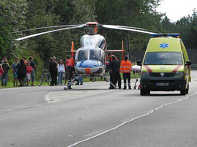 Autonehoda tří osobních aut u Bystřice