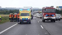 Po dobu odstraňování nehody dálnice D1 ve směru na Brno stála.