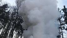 Požár chaty v katastru obce Petrov, v místní části Haway.