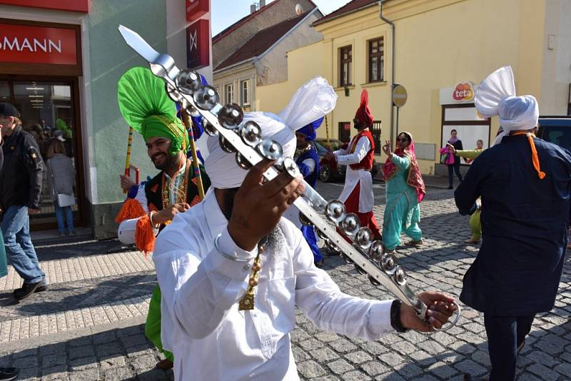 Dny indické kultury pokračují v Kladně i ve Slaném.