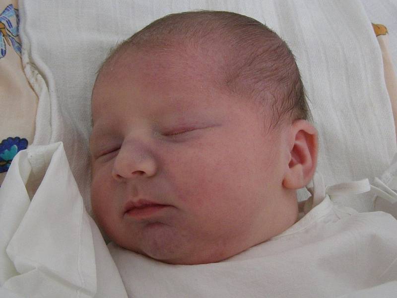 Natálie Poštová, 23. 3. 2008, Kladno, váha 4,20 kg, míra 52 cm, rodiče jsou Vlastimila Hospodářská a Štefan Pošta  (porodnice Kladno).