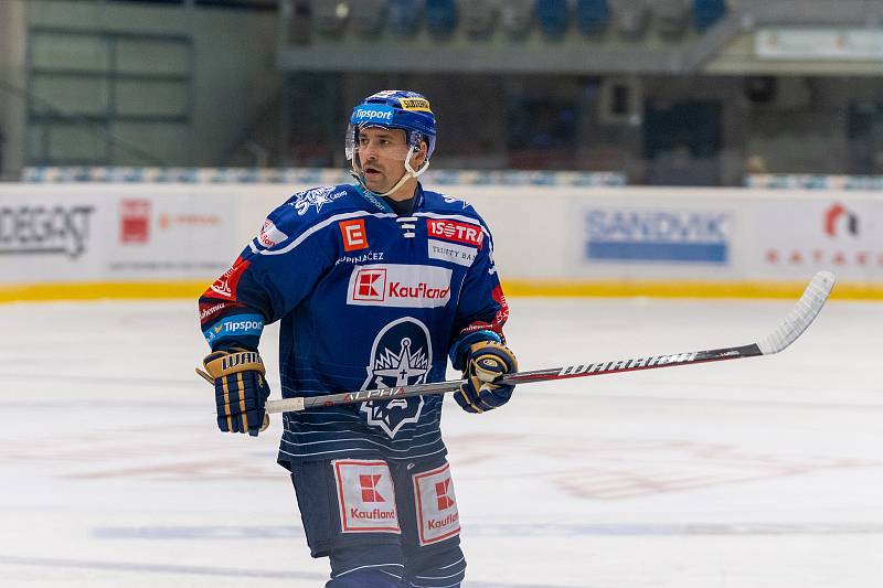 Zápas Rytíři Kladno vs. Mountfield hradec Králové. Po první třetině 0:1. (14.9.2021)