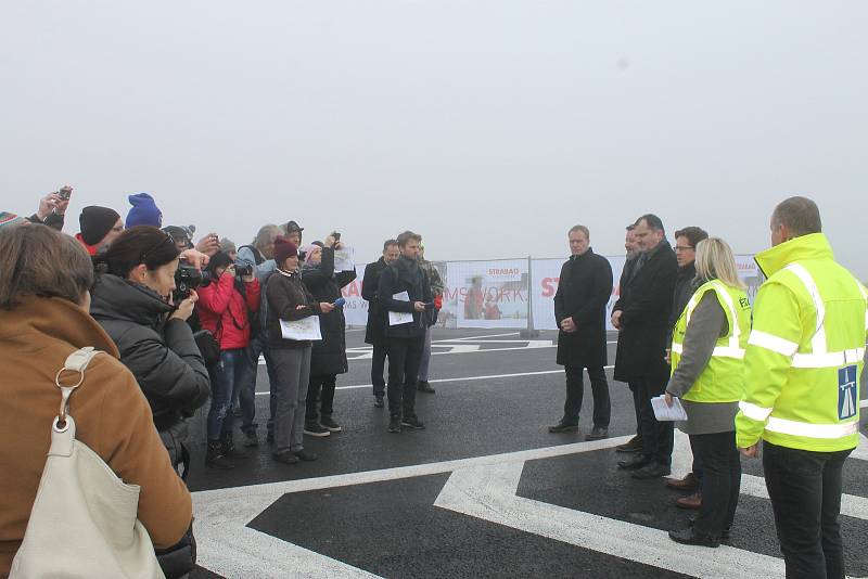 Slavnostní otevření I. dokončené etapy obchvatu Slaného se uskutečnilo 17. prosince 2019.