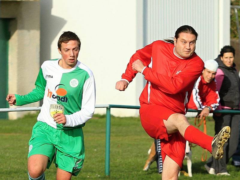 Sokol Hostouň B - SK Třebichovice 10:0 , utkání IV.tř. sk.A (Kladno)  2010/11, hráno 17.10.2010