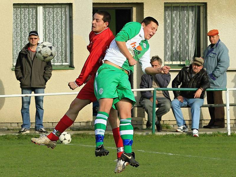 Sokol Hostouň B - SK Třebichovice 10:0 , utkání IV.tř. sk.A (Kladno)  2010/11, hráno 17.10.2010