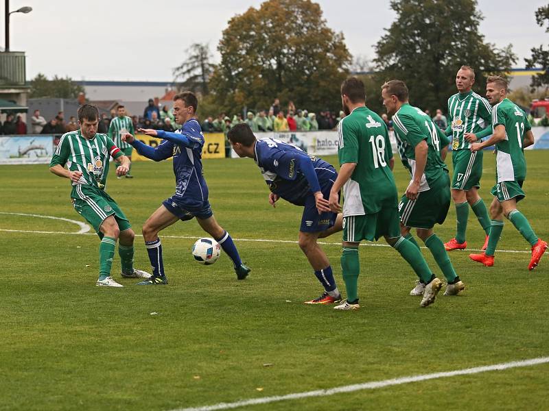 Hostouň potrápilo počasí a hlavně efektivní soupeř / Sokol Hostouň - SK Kladno 1:3, Divize, 8. 10. 2017 