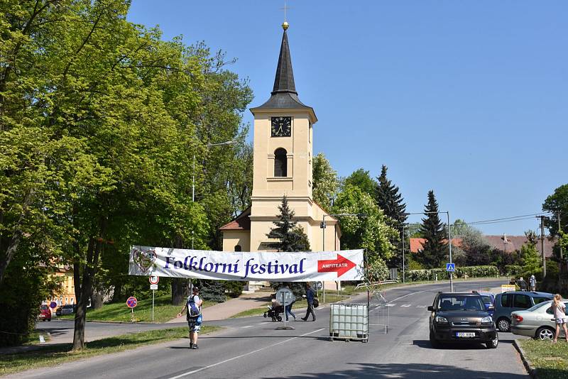 Sobotní program festivalu Tuchlovická pouť.