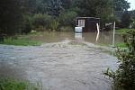 Zahrádkářská kolonie ve Slaném-Kvíci je po dešti pod vodou