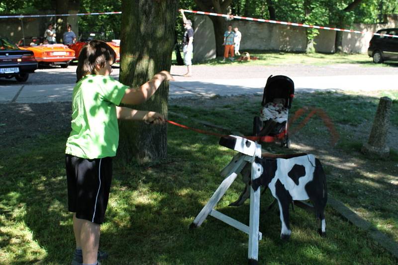 Zámecká zahrada ve Smečně ožila sportovními hrami.