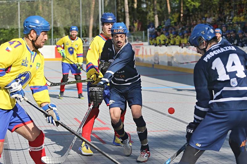 Alpiq Kladno – Kert Praha 0:2  , Kladno 18. 5. 2019, finále Extraligy hokejbalu 2018-9 , Kert vyhrál i třetí zápas a slaví titul.