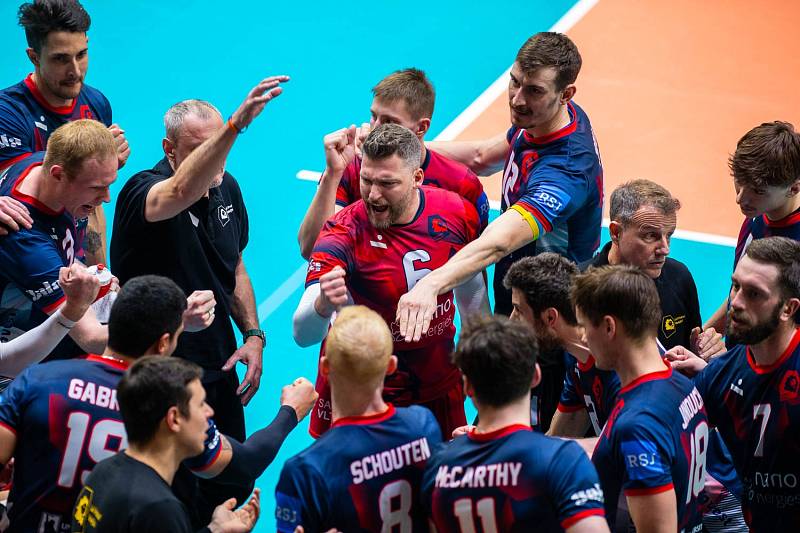 Třetí zápas čtvrtfinále extraligy: Lvi Praha jasně vyhráli nad volleyball Kladno 3:0.