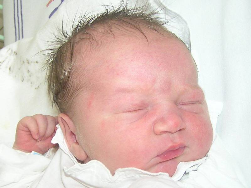 Matouš Cabicar, 13. 3. 2008, Velké Přílepy, váha 4,20 kg, míra 53 cm, rodiče jsou  Marcela a Jan Cabicarovi   (porodnice Kladno).