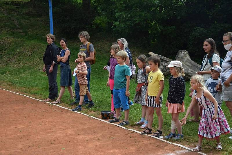 Happening Budeč - Nebudeč v Zákolanech.