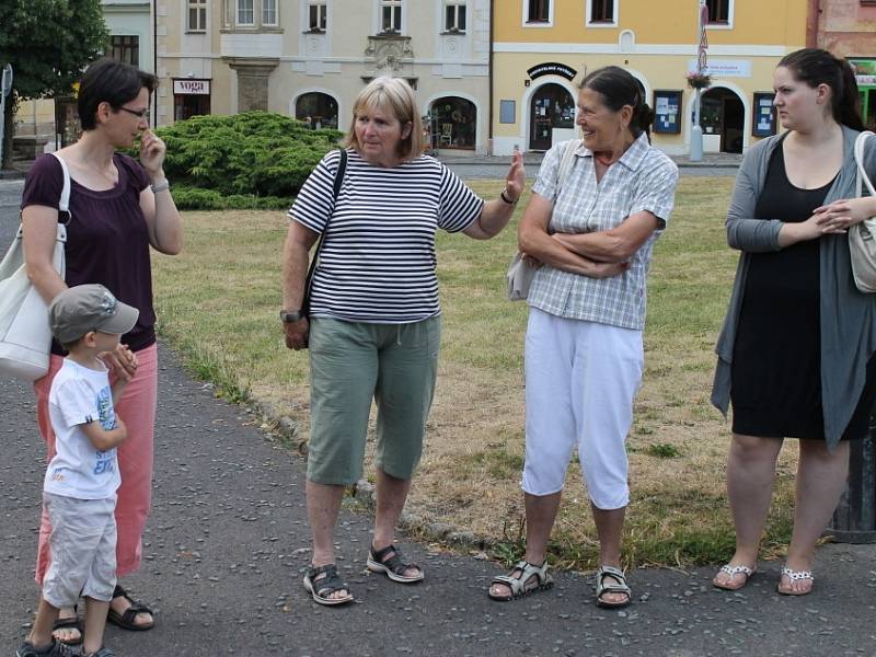 Protestní akce ve Slaném - Udej bližního svého