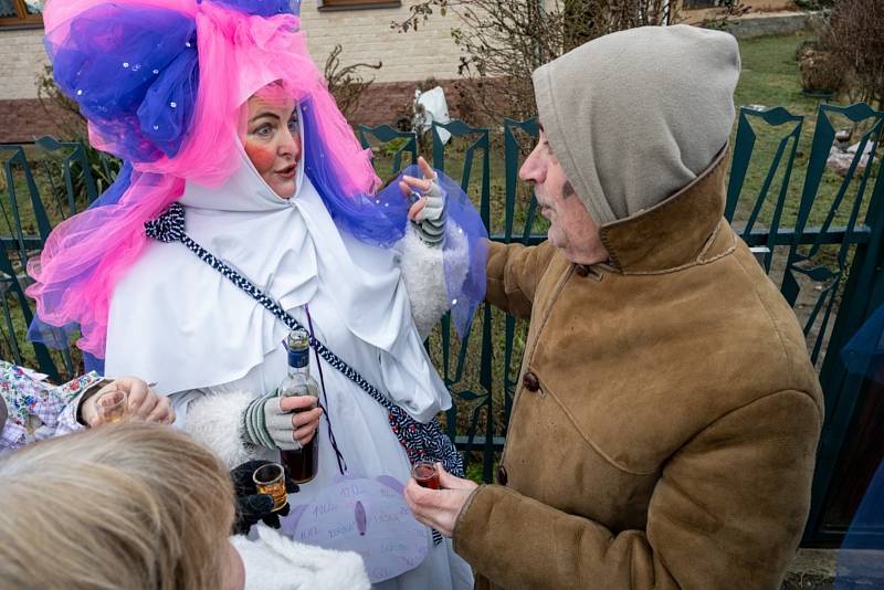 Tradiční masopust a zabijačka v Máslovicích.