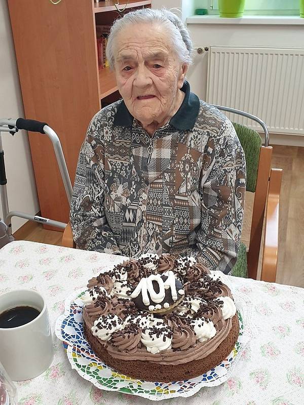 Terezie Jeklová z Kladna oslavila 101. narozeniny.