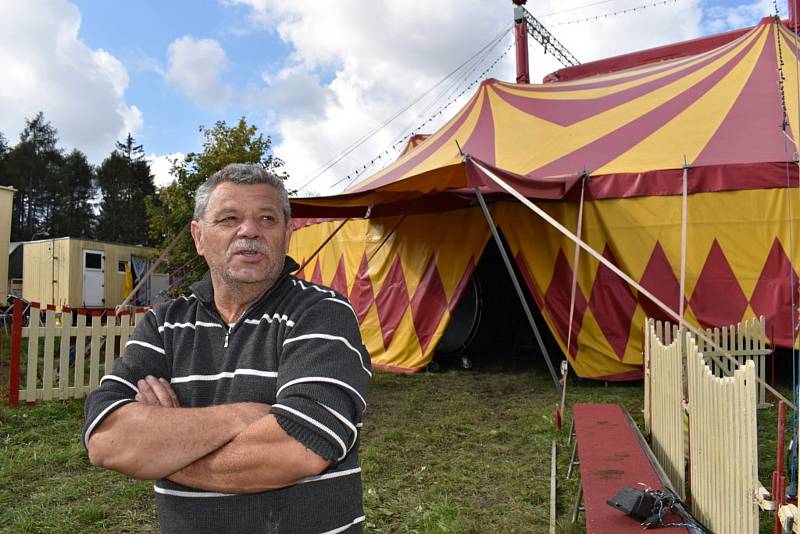 Cirkus Humberto opět v Kladně. Show Legenda 2022 přináší jedinečný zážitek.