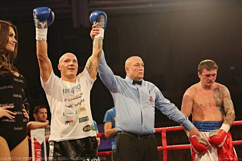 Karel Hořejšek vs Josef Obešlo // Galavečer profesionálního boxu BOXING LIVE / Kladno 30. 11. 2019