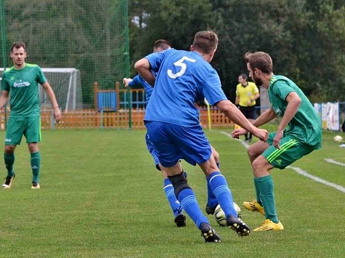 I. A třída: Doksy (v modrém) nečekaně přehrály doma Podlesí 3:1.