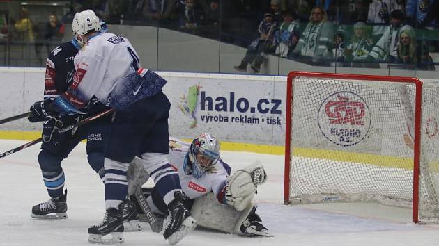 Kladno (v bílém) hostilo v hokejové extralize Liberec.